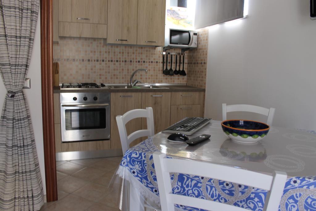 Artemide Villa อาเจโรลา ภายนอก รูปภาพ